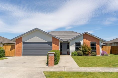 Photo of property in 48 Armstrong Avenue, Carterton, 5713