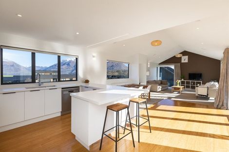 Photo of property in 5 Hackett Road, Jacks Point, Queenstown, 9371