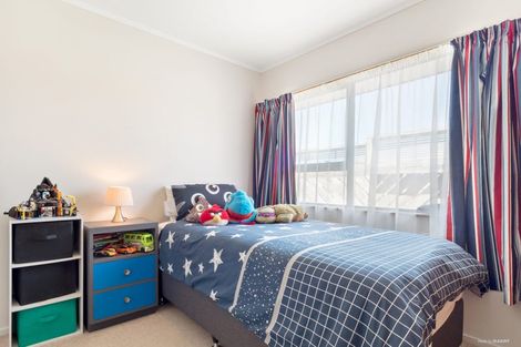 Photo of property in 1/52 Edgewater Parade, Waiuku, 2123