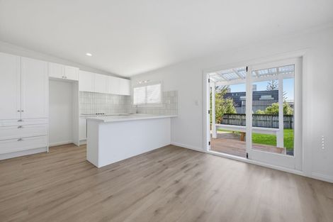 Photo of property in 131 Lemon Street, New Plymouth, 4312