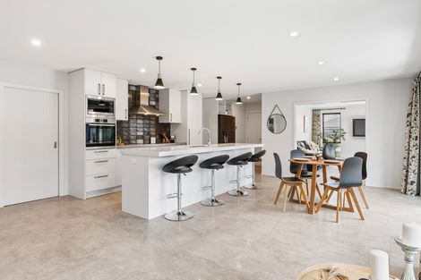 Photo of property in 16 Carrick Place, Mosgiel, 9024