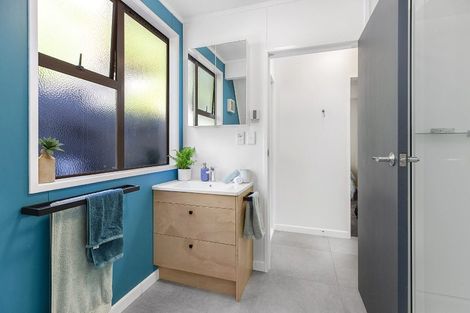 Photo of property in 49 Mantell Street, Seatoun, Wellington, 6022