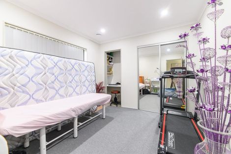 Photo of property in 9a Harrington Road, Henderson, Auckland, 0610