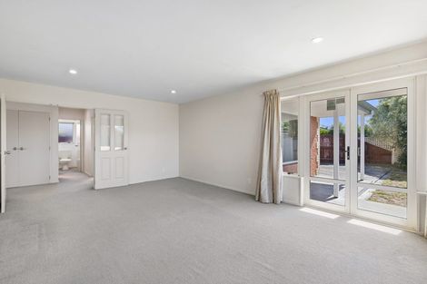 Photo of property in 68 Kotuku Crescent, Woolston, Christchurch, 8023