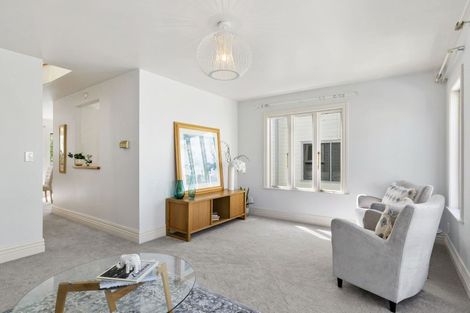 Photo of property in 12b Hobson Street, Thorndon, Wellington, 6011