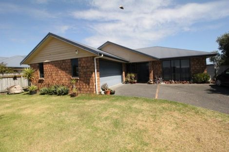 Photo of property in 64 Andrews Street, Foxton Beach, Foxton, 4815
