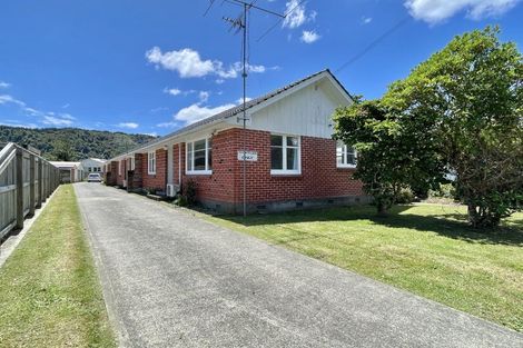 Photo of property in 1/5 Ruahine Street, Trentham, Upper Hutt, 5018