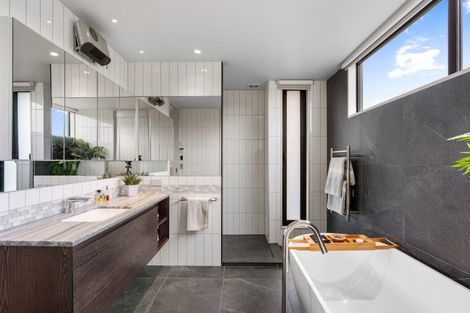 Photo of property in 44d Glandovey Road, Fendalton, Christchurch, 8052