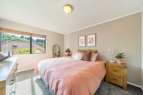 Photo of property in 1/150 Tirohanga Road, Tirohanga, Lower Hutt, 5010