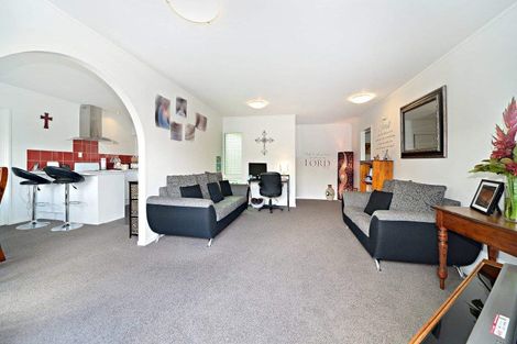 Photo of property in 21b Sunnypark Avenue, Rosehill, Papakura, 2113