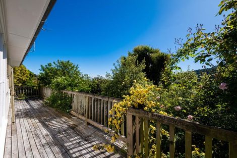 Photo of property in 82 Martindales Road, Heathcote Valley, Christchurch, 8022