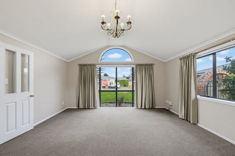 Photo of property in 5 Duggan Drive, Owhata, Rotorua, 3010