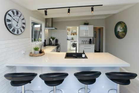 Photo of property in 8 Bristol Street, Tamatea, Napier, 4112