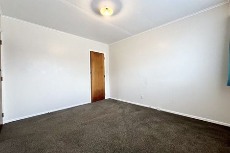 Photo of property in 63 Bledisloe Crescent, Wainuiomata, Lower Hutt, 5014