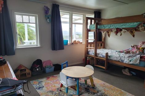 Photo of property in 34 Sievers Grove, Cannons Creek, Porirua, 5024