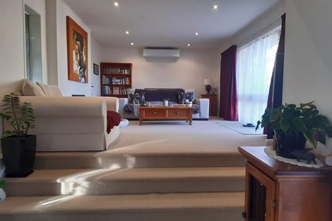 Photo of property in 2/5 Downing Street, Glenfield, Auckland, 0629