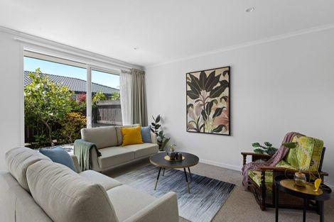 Photo of property in 28a Elizabeth Street, Orewa, 0931