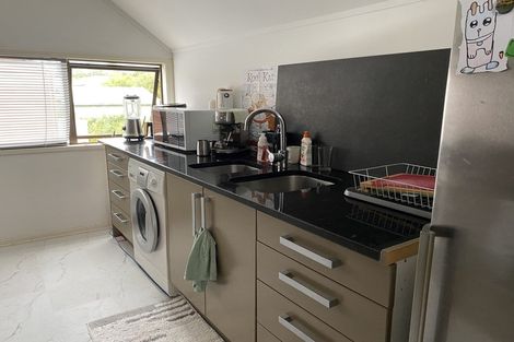 Photo of property in 38 Atkin Avenue, Mission Bay, Auckland, 1071