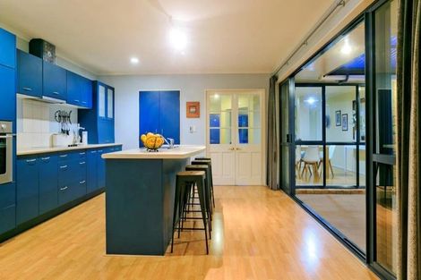 Photo of property in 5b Olwyn Place, Greenhithe, Auckland, 0632