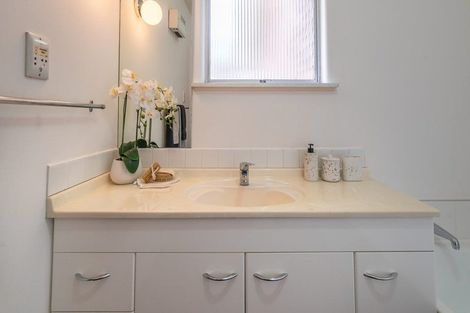 Photo of property in 4 Ernlea Terrace, Cashmere, Christchurch, 8022