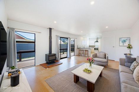 Photo of property in 65 Himatangi Street, Himatangi Beach, Foxton, 4891