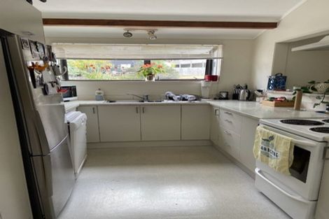 Photo of property in 51 Topliss Drive, Northcross, Auckland, 0632