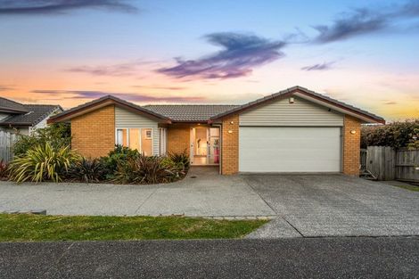 Photo of property in 54 Hornbill Drive, Fairview Heights, Auckland, 0632