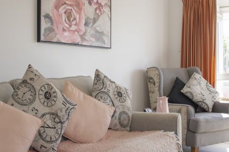 Photo of property in 14 Pemberton Crescent, Greerton, Tauranga, 3112