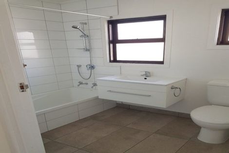 Photo of property in 1/1 Dominion Street, Takapuna, Auckland, 0622