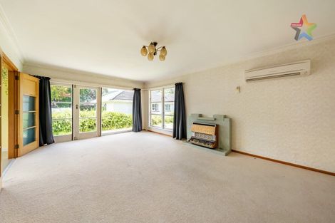 Photo of property in 33a Bauchop Road, Waterloo, Lower Hutt, 5011