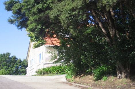 Photo of property in 1/38 Edmonton Road, Henderson, Auckland, 0612