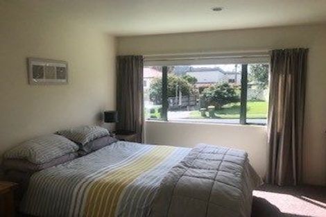 Photo of property in 28 Kinleith Way, Albany, Auckland, 0632