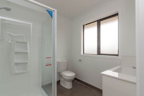 Photo of property in 33 Silicon Way, Fitzherbert, Palmerston North, 4410