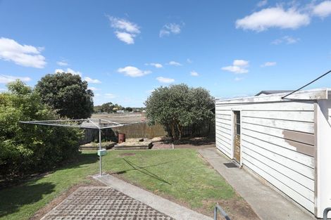 Photo of property in 15 Fergusson Street, Marton, 4710