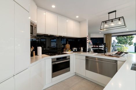 Photo of property in 6 Palazzo Drive, Papamoa Beach, Papamoa, 3118