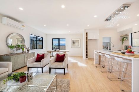 Photo of property in 52 Tir Conaill Avenue, Flat Bush, Auckland, 2019