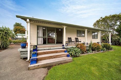 Photo of property in 16a Maire Street, Inglewood, 4330