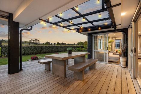 Photo of property in 583 State Highway 16, Kumeu, 0891