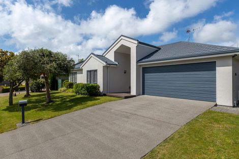 Photo of property in 7 San Vito Place, Paraparaumu Beach, Paraparaumu, 5032