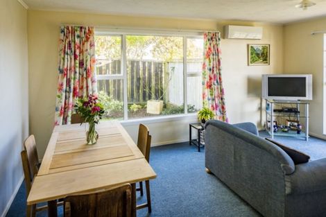 Photo of property in 17 Cleat Street, Whitby, Porirua, 5024