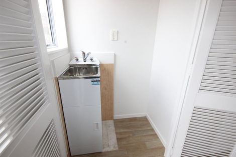 Photo of property in 60 Newton Place, Westbrook, Palmerston North, 4412