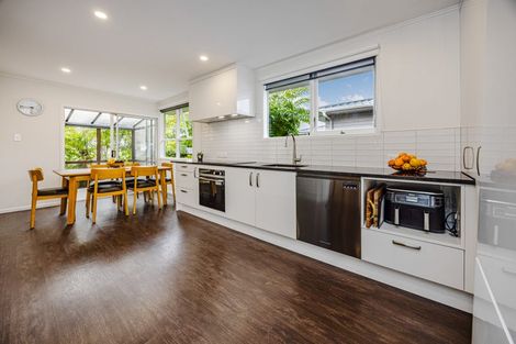 Photo of property in 22 Wayne Drive, Mangere, Auckland, 2022