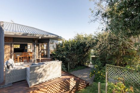 Photo of property in 1 Ruamoana Place, Omokoroa, 3114