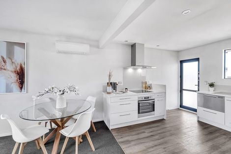 Photo of property in 12/22 Springfield Road, St Albans, Christchurch, 8014