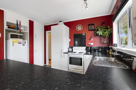 Photo of property in 254 Huatoki Street, Upper Vogeltown, New Plymouth, 4310