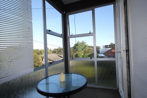 Photo of property in 3/250 Onewa Road, Birkenhead, Auckland, 0626