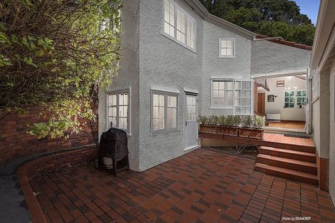 Photo of property in 136 Onslow Road, Khandallah, Wellington, 6035