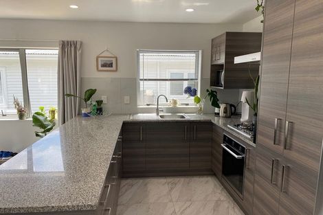 Photo of property in 104-104b Buckland Road, Mangere East, Auckland, 2024