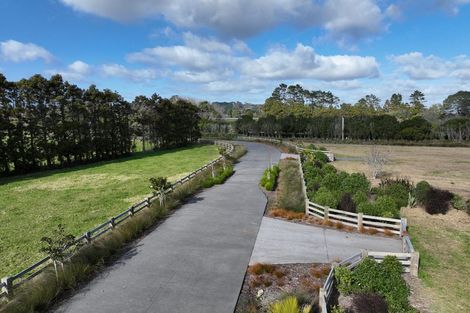 Photo of property in 2 Ada Lane, Riverhead, 0793