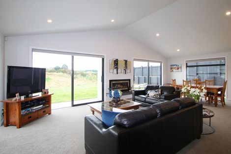 Photo of property in 23 Avoca Drive, Waiareka Junction, Oamaru, 9401